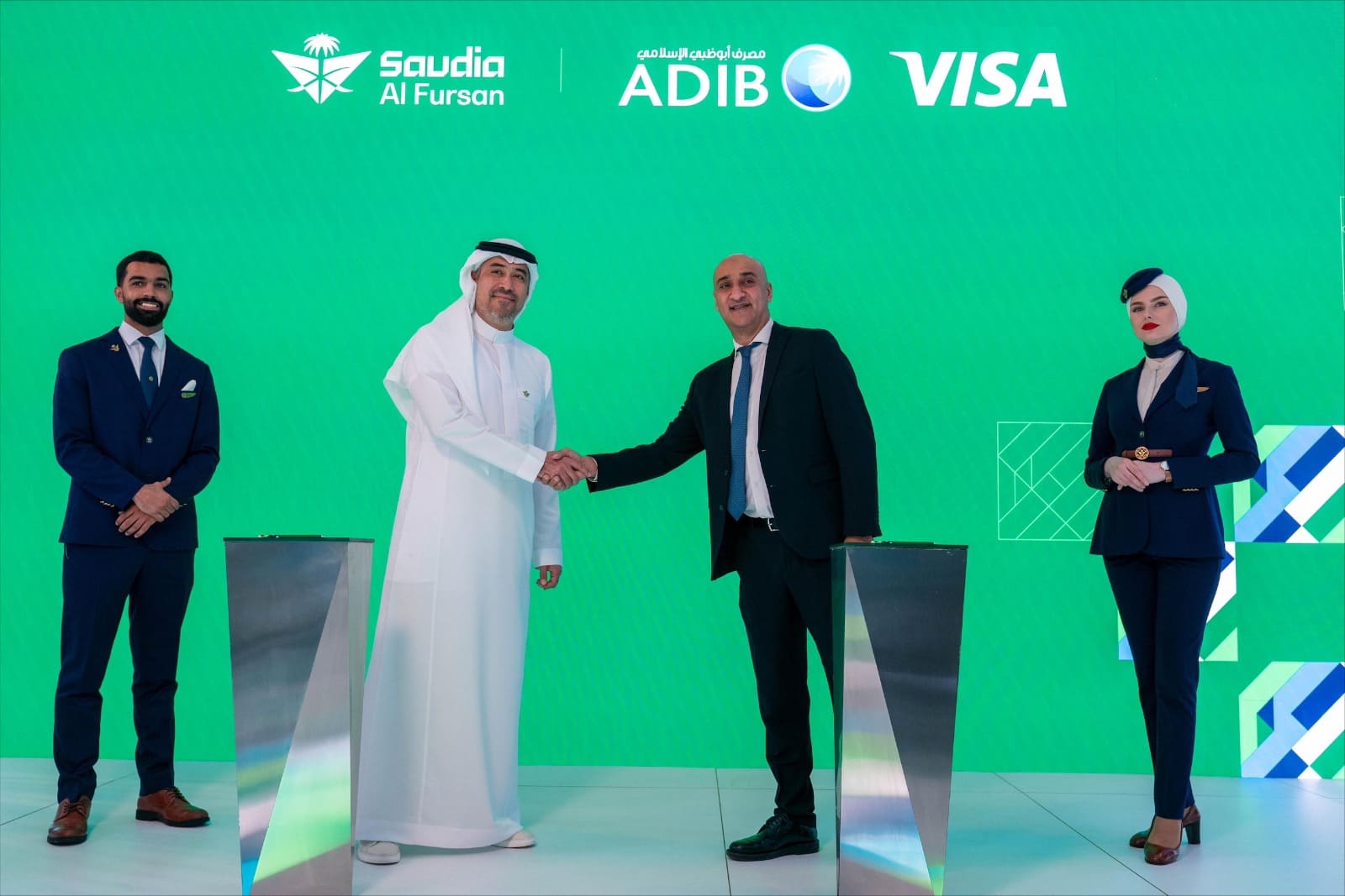 اختيار أبو ظبي الإسلامي مصر لإطلاق أول بطاقة ائتمان دولية للخطوط السعودية